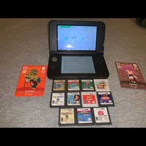3DS XL with 11 games,1 huge case,one small case